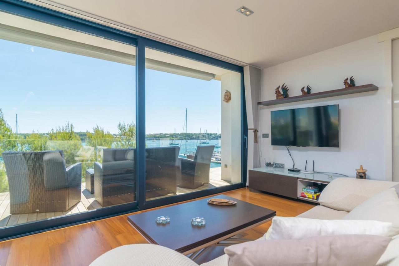 Llevant Apartment *